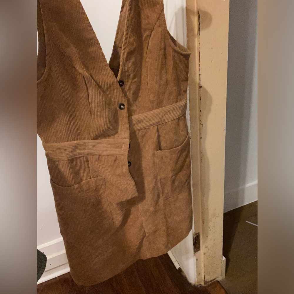 size L dress